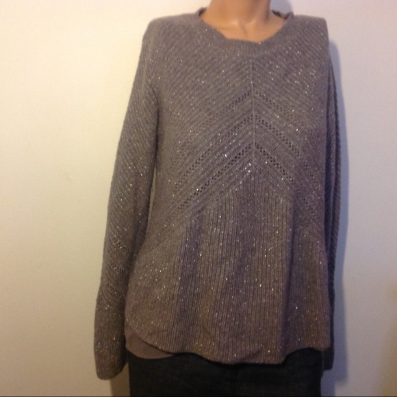 Sweater - Picture 2 of 6